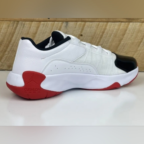 AIR JORDAN 11 CMFT "BRED" MEN'S US SIZE 10 BRAND NEW IN BOX - Picture 10 of 12